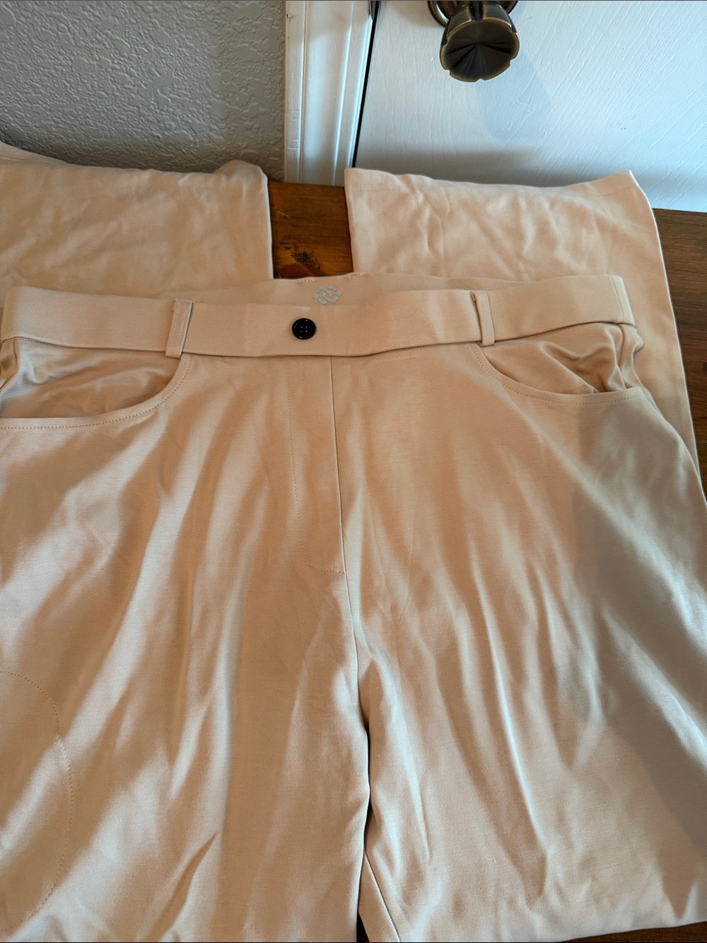 High-Rise Straight Trousers in Light Beige Pull on pant